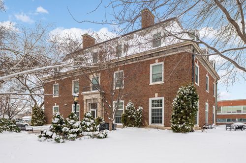 2318 Park Ave, Minneapolis, MN, 55404-3712 | Card Image