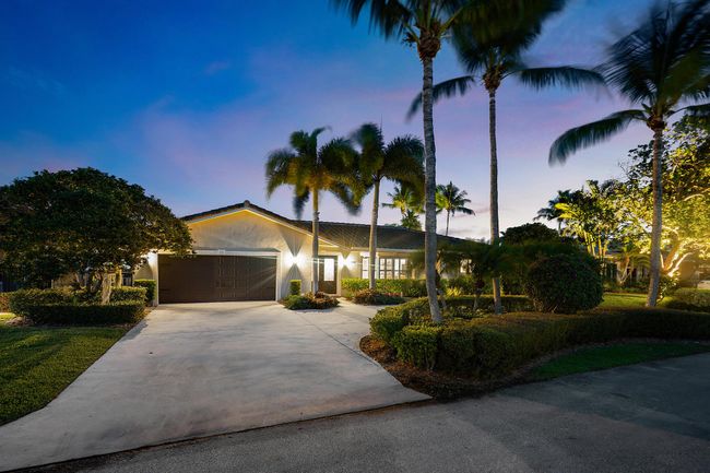 4220 Ne 24 Th Ave, House other with 3 bedrooms, 2 bathrooms and null parking in Lighthouse Point FL | Image 46