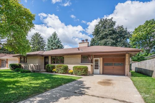 803 Alann Dr, Joliet, IL, 60435-3820 | Card Image