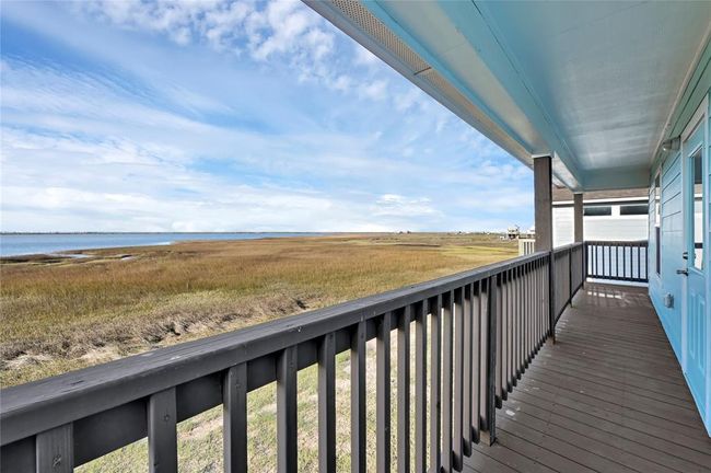 Lake side Porch/ Bedroom access | Image 19