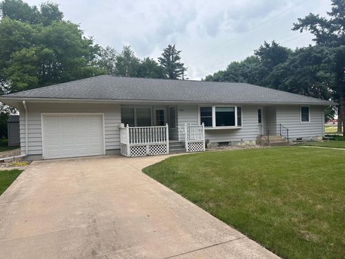 185 10th St, Tracy, MN, 56175-1021 | Card Image