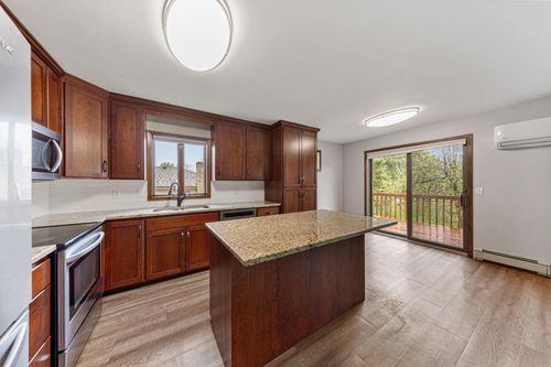 3 Saint Marks Bay, Faribault, MN, 55021-6501 | Card Image