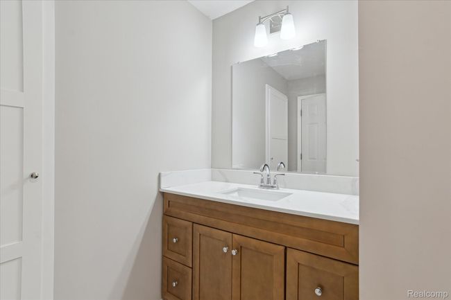 Main Bath | Image 19