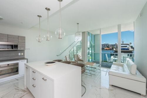 104-400 Sunny Isles Blvd, Sunny Isles Beach, FL, 33160-5080 | Card Image