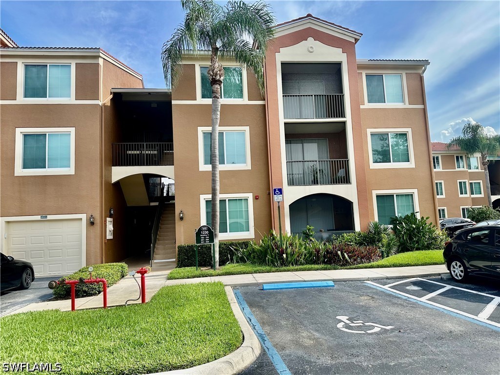 Residential Lease in Naples 3