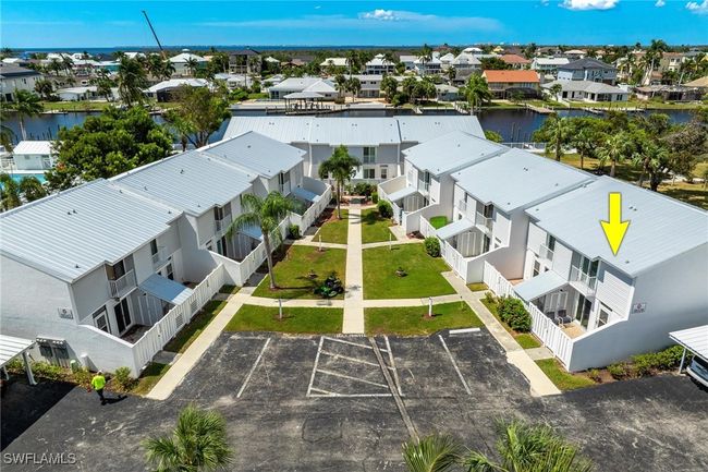 Bird's eye view with a water view | Image 45