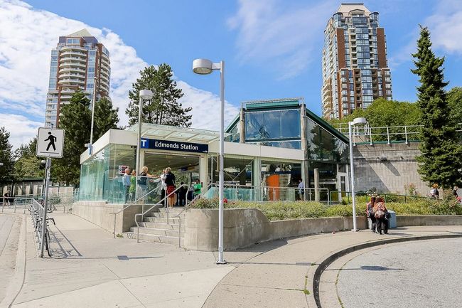 1007 - 7358 Edmonds St, Condo with 1 bedrooms, 1 bathrooms and 1 parking in Burnaby BC | Image 39