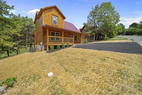 1516 Rainbow Ridge Rd, Sevierville, TN, 37862 | Card Image