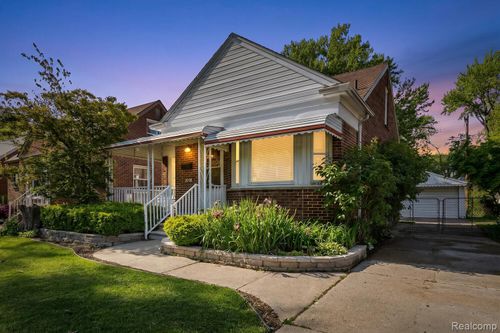 27548 Chicago St, Livonia, MI, 48150-3248 | Card Image