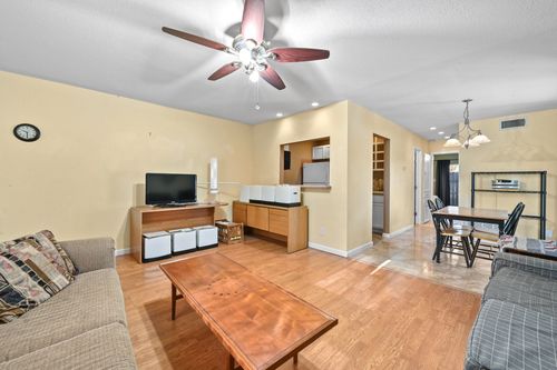 apt-28-2425 Ashdale Dr, Austin, TX, 78757-8151 | Card Image