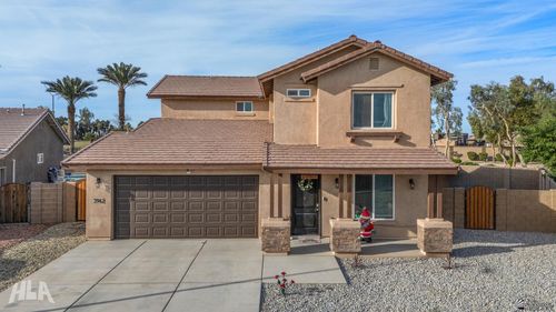 3942 W 38th Pl, Yuma, AZ, 85365-7948 | Card Image