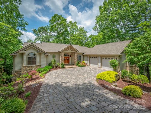 206 Tom Fazio Trce, Hendersonville, NC, 28739-8162 | Card Image