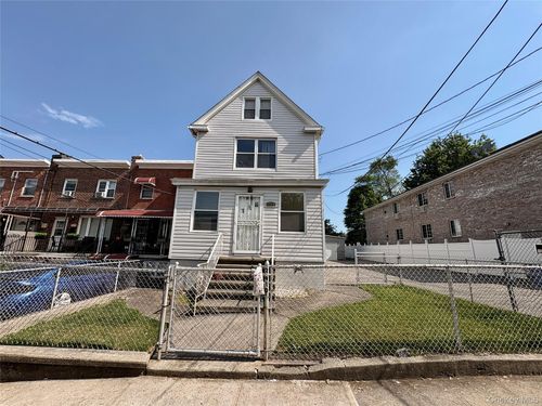 2910 Baisley Ave, Bronx, NY, 10461-6312 | Card Image