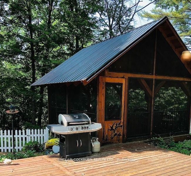1238 Carlsmount Rd, House other with 2 bedrooms, 2 bathrooms and 10 parking in Bracebridge ON | Image 11