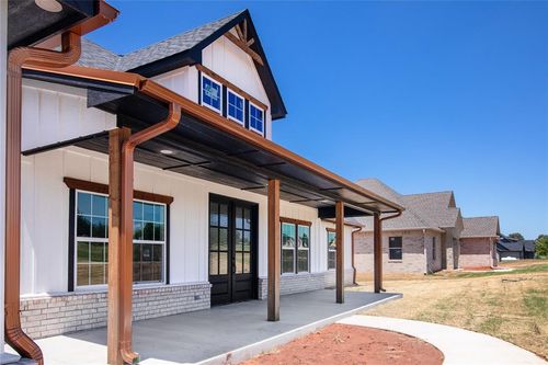 1160 Wolf Creek Dr, Blanchard, OK, 73010-4078 | Card Image