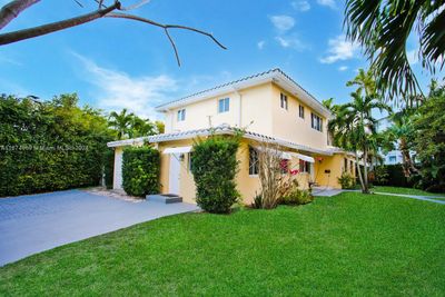 809 S 17th Ave, House other with 6 bedrooms, 3 bathrooms and null parking in Hollywood FL | Image 2