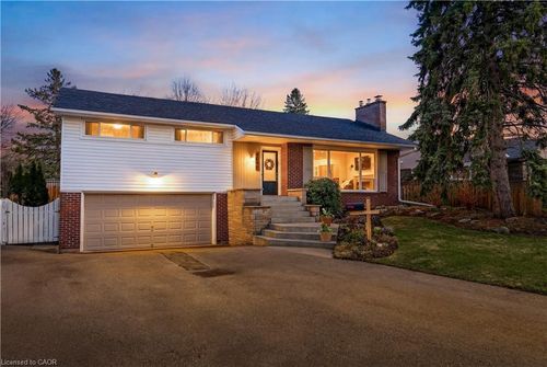 4046 Grapehill Ave, Burlington, ON, L7L1R2 | Card Image