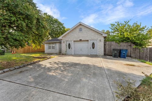 1436 Devin Dr, New Braunfels, TX, 78130-7762 | Card Image