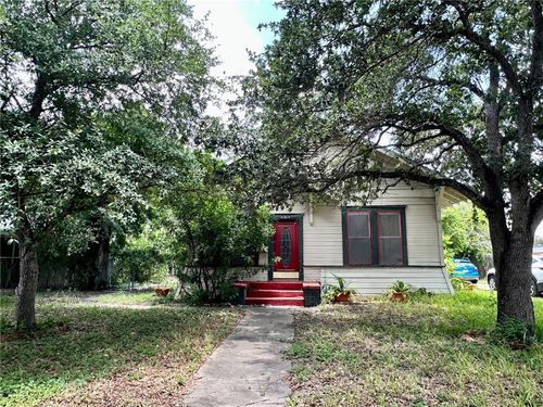 518 E Kenedy Ave, Kingsville, TX, 78363-5665 | Card Image