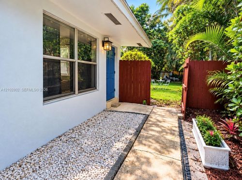 3-920 Ne 40th St, Oakland Park, FL, 33334-3016 | Card Image