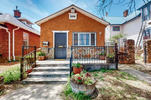 719 6th St, Las Vegas, NM, 87701-4352 | Card Image