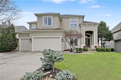 9429 W 162nd St, Overland Park, KS, 66085-6206 | Card Image