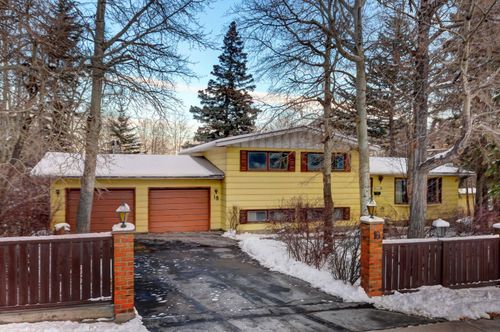 18 Fortress Mountain Way, Exshaw, AB, T0L0C8 | Card Image