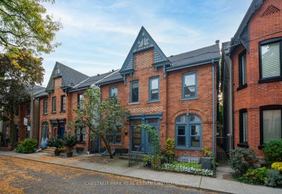 14 Wellesley Ave, House attached with 3 bedrooms, 2 bathrooms and null parking in Toronto ON | Image 1