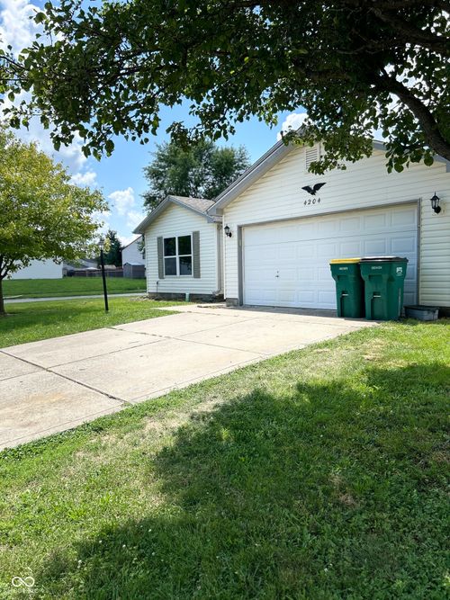 4204 Sycamore Ct, Franklin, IN, 46131-7761 | Card Image