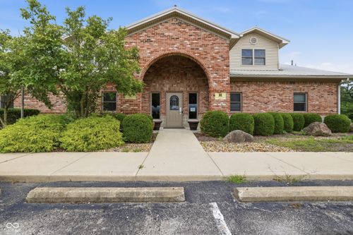 c-1285 S Jackson St, Greencastle, IN, 46135-9031 | Card Image