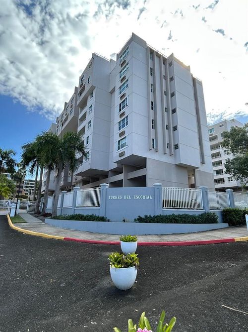 606-Cond. Torres del Escorial 4002 Ave. Jose De Diego, CAROLINA, PR, 00984 | Card Image