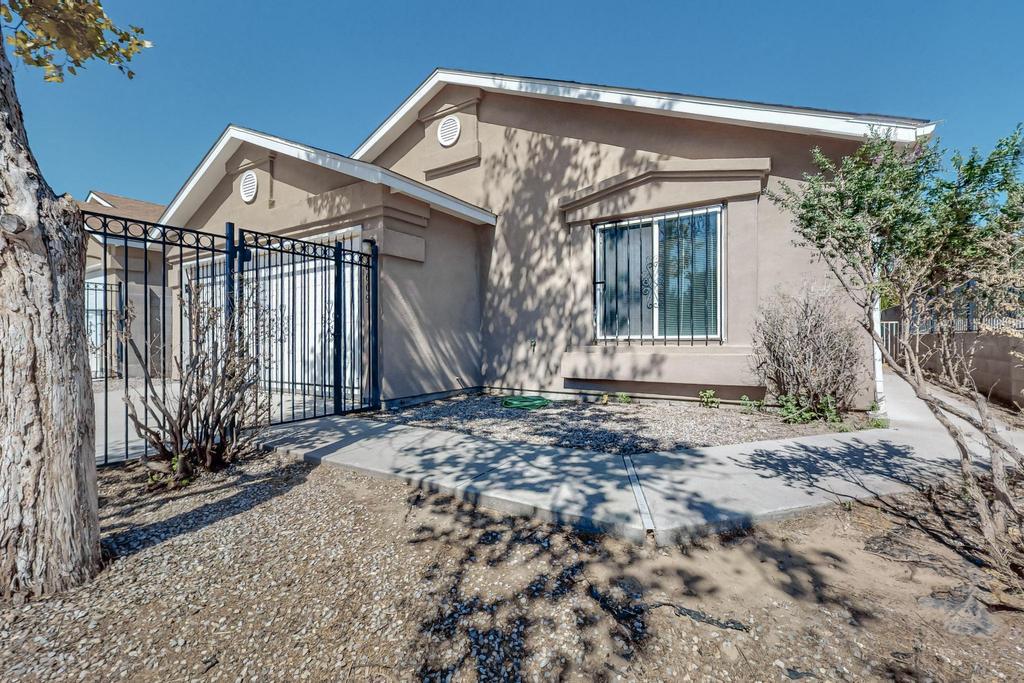 Spotted Pony Ave, Albuquerque, NM 87121