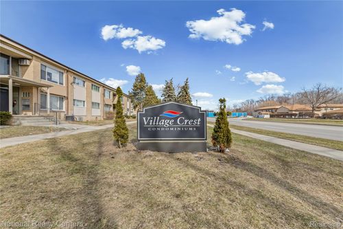 b-3-25665 Lahser Rd, Southfield, MI, 48033-2747 | Card Image