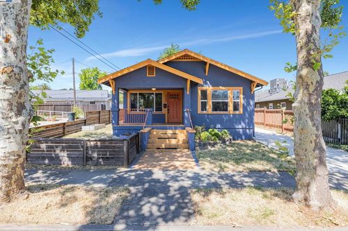215 Placer St, Roseville, CA, 95678-1547 | Card Image
