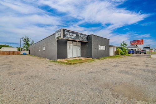 2619 Sherwood Way, San Angelo, TX, 76901-3038 | Card Image