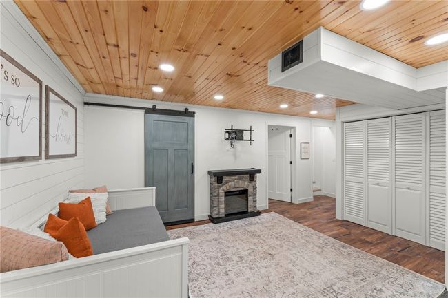 857 E Mcmurray Rd, House other with 3 bedrooms, 3 bathrooms and 2 parking in Peters Twp PA | Image 27