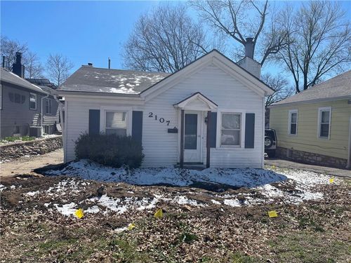 2107 W 48th St, Westwood, KS, 66205-1906 | Card Image
