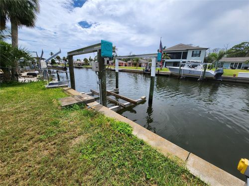 1820 Winstan Ave, Englewood, FL, 34223-4915 | Card Image
