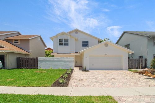 9741 Sw 12th St, Pembroke Pines, FL, 33025-3654 | Card Image