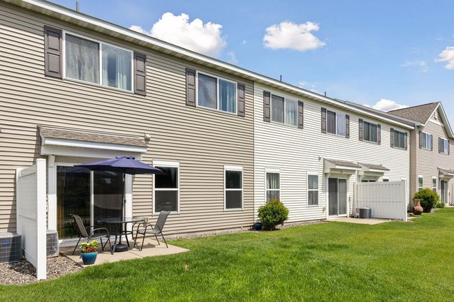 7308 Unity Ln N, Townhouse with 2 bedrooms, 3 bathrooms and null parking in Brooklyn Park MN | Image 35