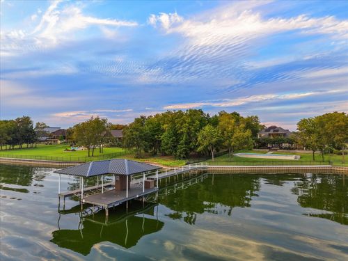 1140 The Shores Dr, Corsicana, TX, 75109-9654 | Card Image