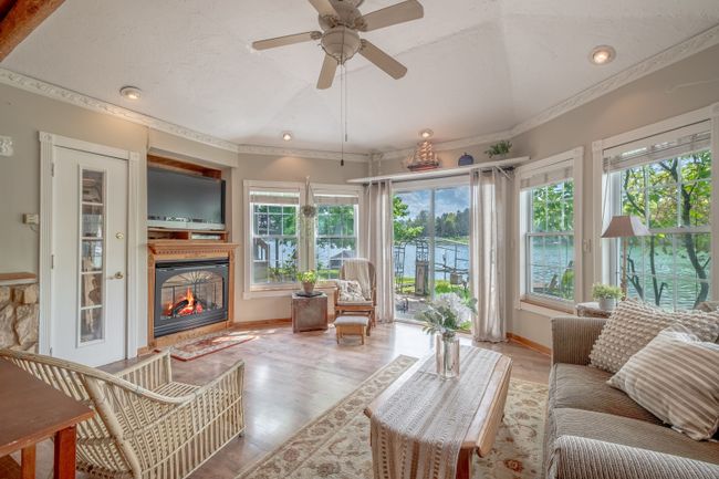 11007 Woodward Dr, House other with 4 bedrooms, 4 bathrooms and null parking in Byron MI | Image 11