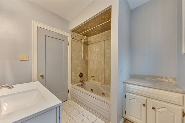 328 E Moody Ave, House other with 3 bedrooms, 2 bathrooms and null parking in New Castle PA | Image 24