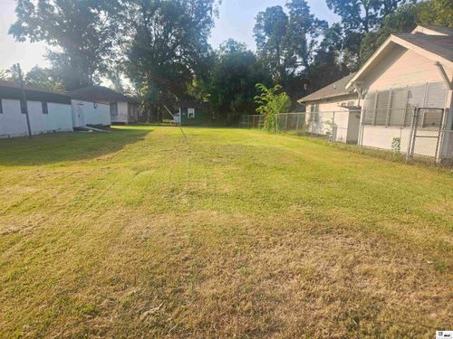214 Ouachita Ave, Monroe, LA, 71201-8513 | Card Image
