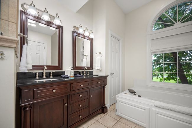 208 Loop Dr, House other with 4 bedrooms, 4 bathrooms and 3 parking in Winchester TN | Image 51
