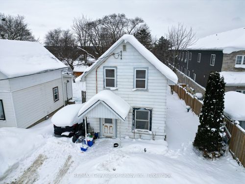 722 9th Ave E, Owen Sound, ON, N4K3E5 | Card Image