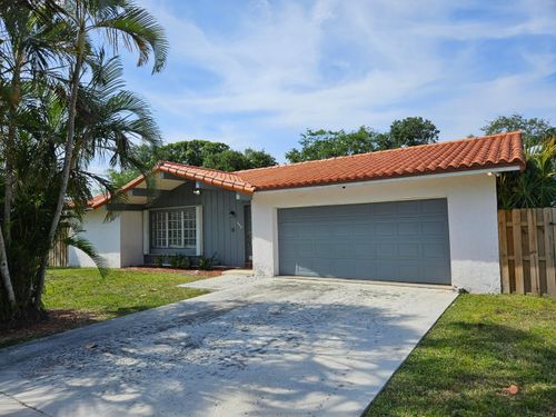 949 Nw 8th St, Boca Raton, FL, 33486-2201 | Card Image