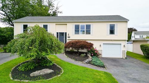 360 Perron Ave, Somerset, MA, 02726-2911 | Card Image