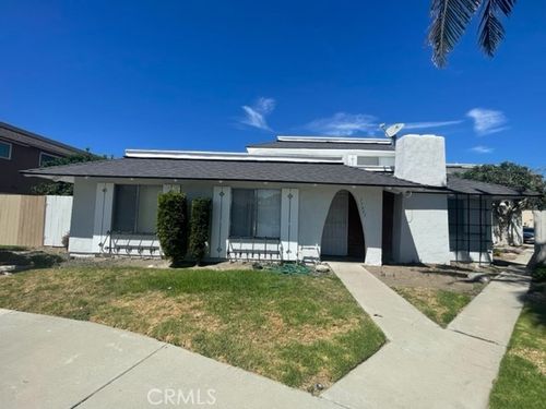 4-17061 Grove Cir, Huntington Beach, CA, 92647-5564 | Card Image