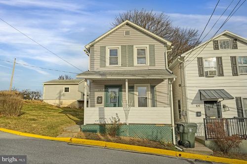 107 S Ridge St, BELLEFONTE, PA, 16823-1953 | Card Image